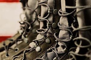 军事靴子